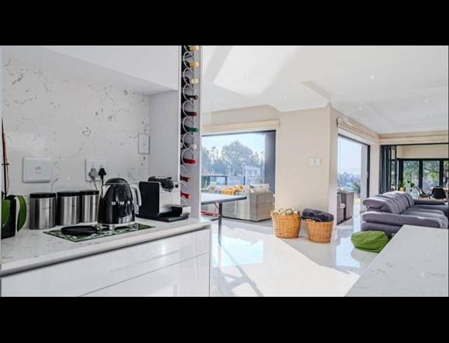 5 BEDROOM HOUSE FOR SALE IN EYE OF AFRICA